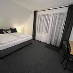 Pension Pinneberg * Pinneberg