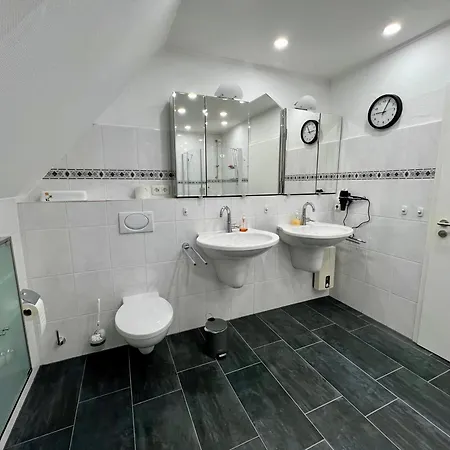 Pension Pinneberg Guest house